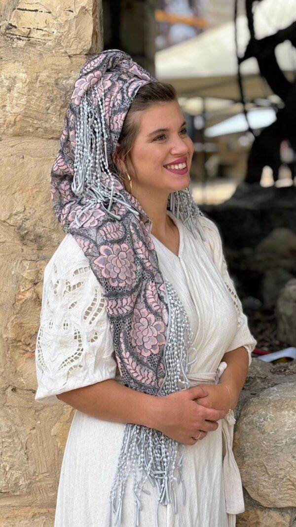 ⁦בין הצלילים אפור מעושן⁩ – תמונה ⁦3⁩